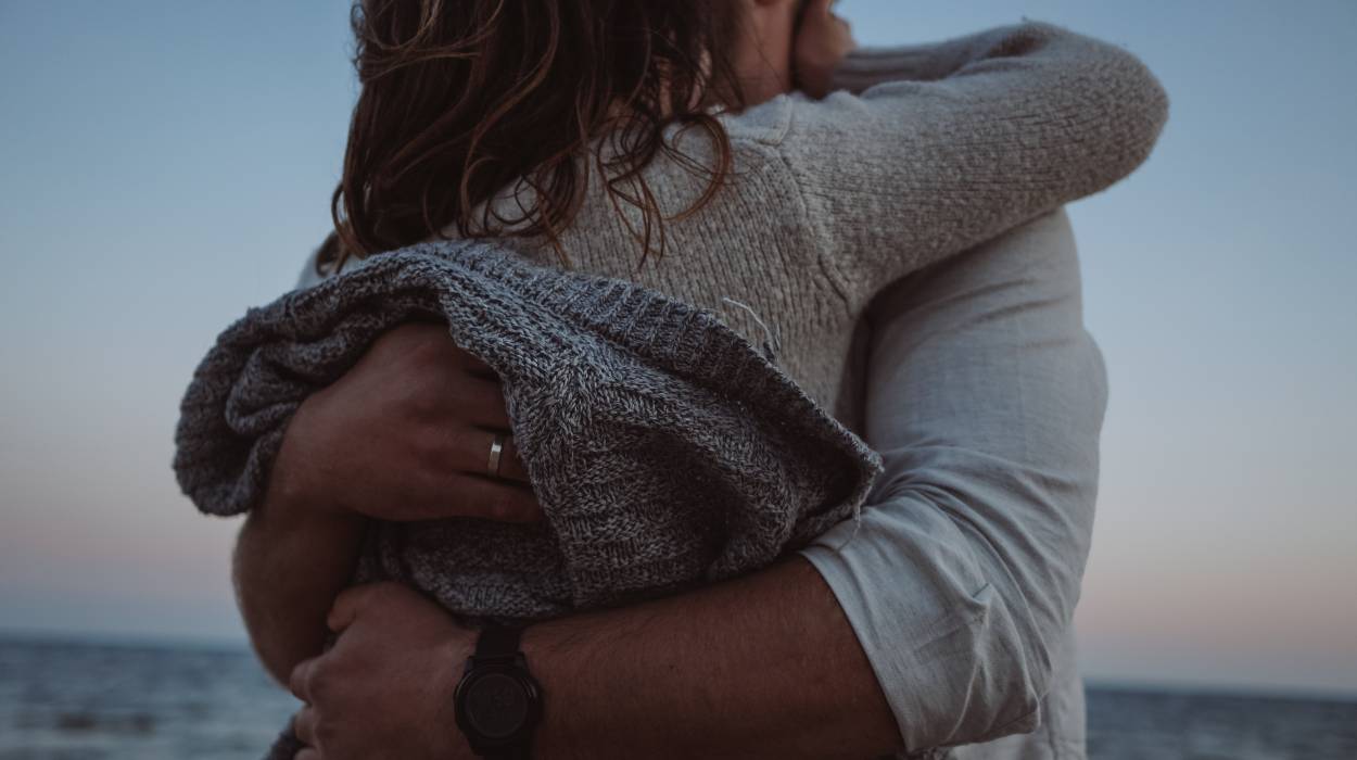 Po czym poznać że facetowi zależy